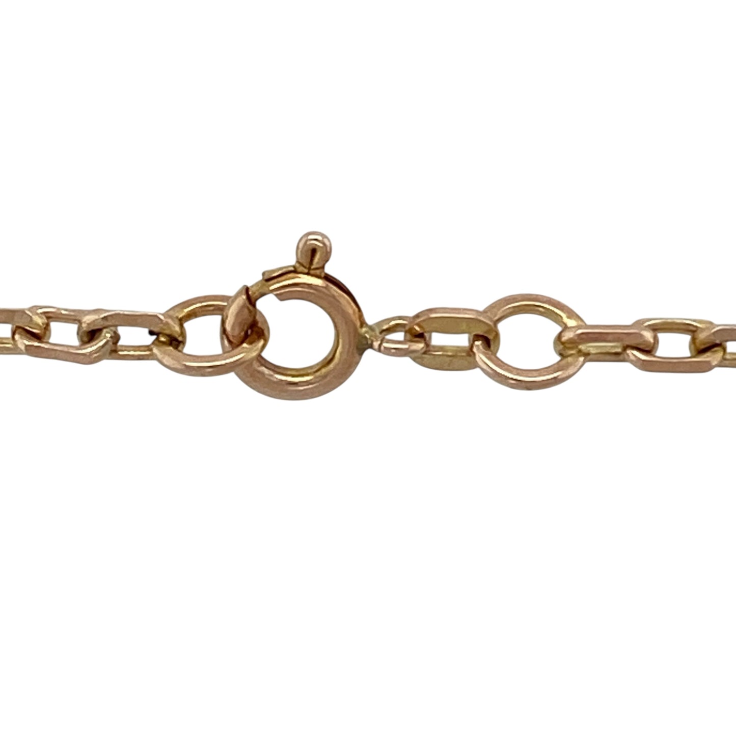 Bring classic strength and timeless style to your jewellery collection with this pre-owned 9ct yellow gold belcher chain, a versatile piece with enduring appeal.

Design: The chain features a traditional belcher link style with a 3mm link width, creating a balanced and clean-lined look suitable for everyday wear.
Material: Made from polished 9-carat yellow gold, the warm golden tone enhances the simplicity and durability of the belcher design.