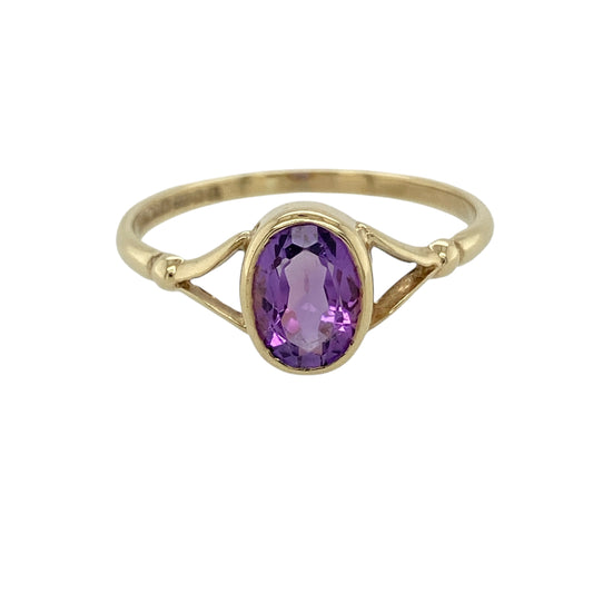 9ct Gold & Amethyst Set Ring