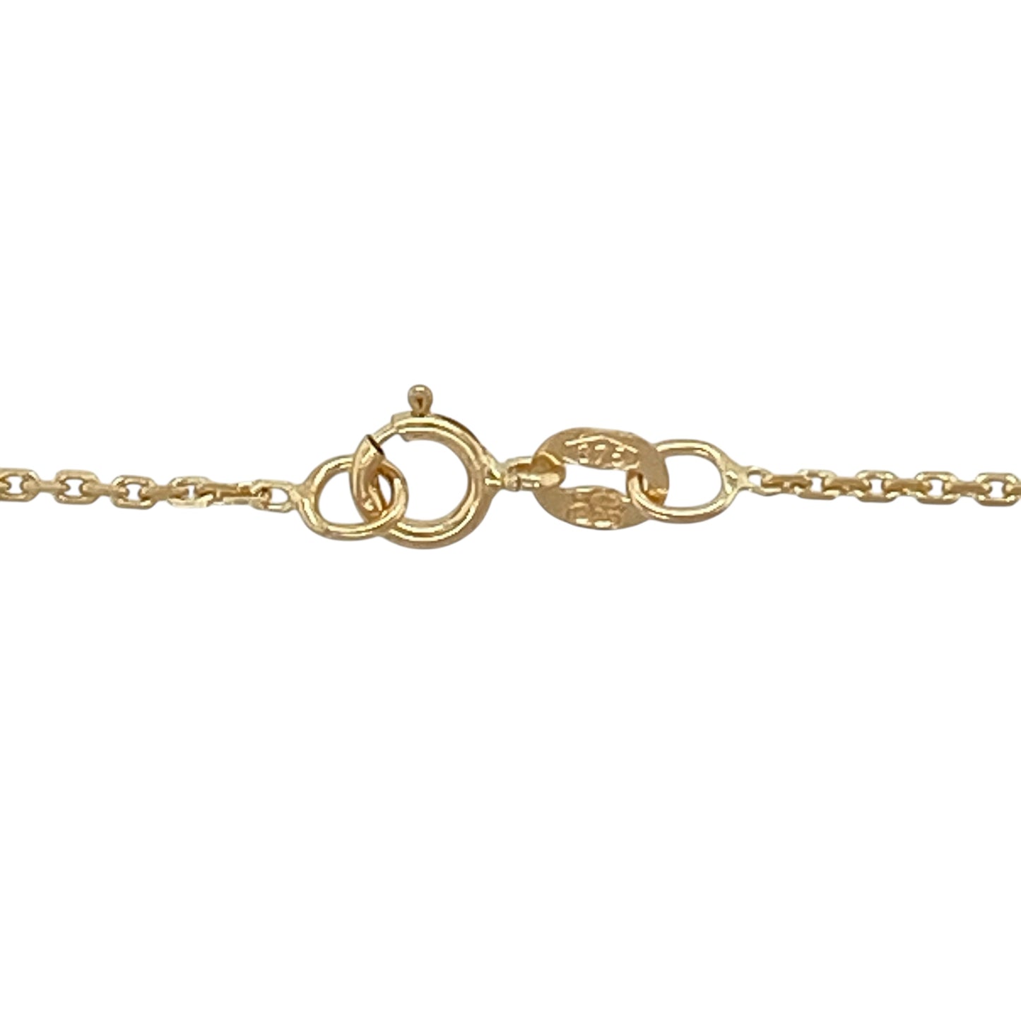 Bring delicate sparkle and modern refinement to your jewellery collection with this pre-owned 9ct yellow gold micro faceted belcher chain, a fine and elegant piece perfect for everyday wear.

Design: The chain features a classic belcher link style with micro faceted detailing and a slim 1mm link width, creating a subtle shimmer as it catches the light.
Material: Made from polished 9-carat yellow gold, the warm tone enhances the faceted finish and refined appearance.