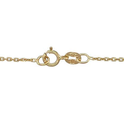 Bring delicate sparkle and modern refinement to your jewellery collection with this pre-owned 9ct yellow gold micro faceted belcher chain, a fine and elegant piece perfect for everyday wear.

Design: The chain features a classic belcher link style with micro faceted detailing and a slim 1mm link width, creating a subtle shimmer as it catches the light.
Material: Made from polished 9-carat yellow gold, the warm tone enhances the faceted finish and refined appearance.
