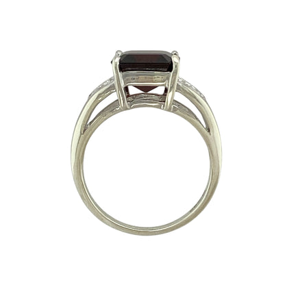9ct White Gold Diamond & Garnet Set Ring