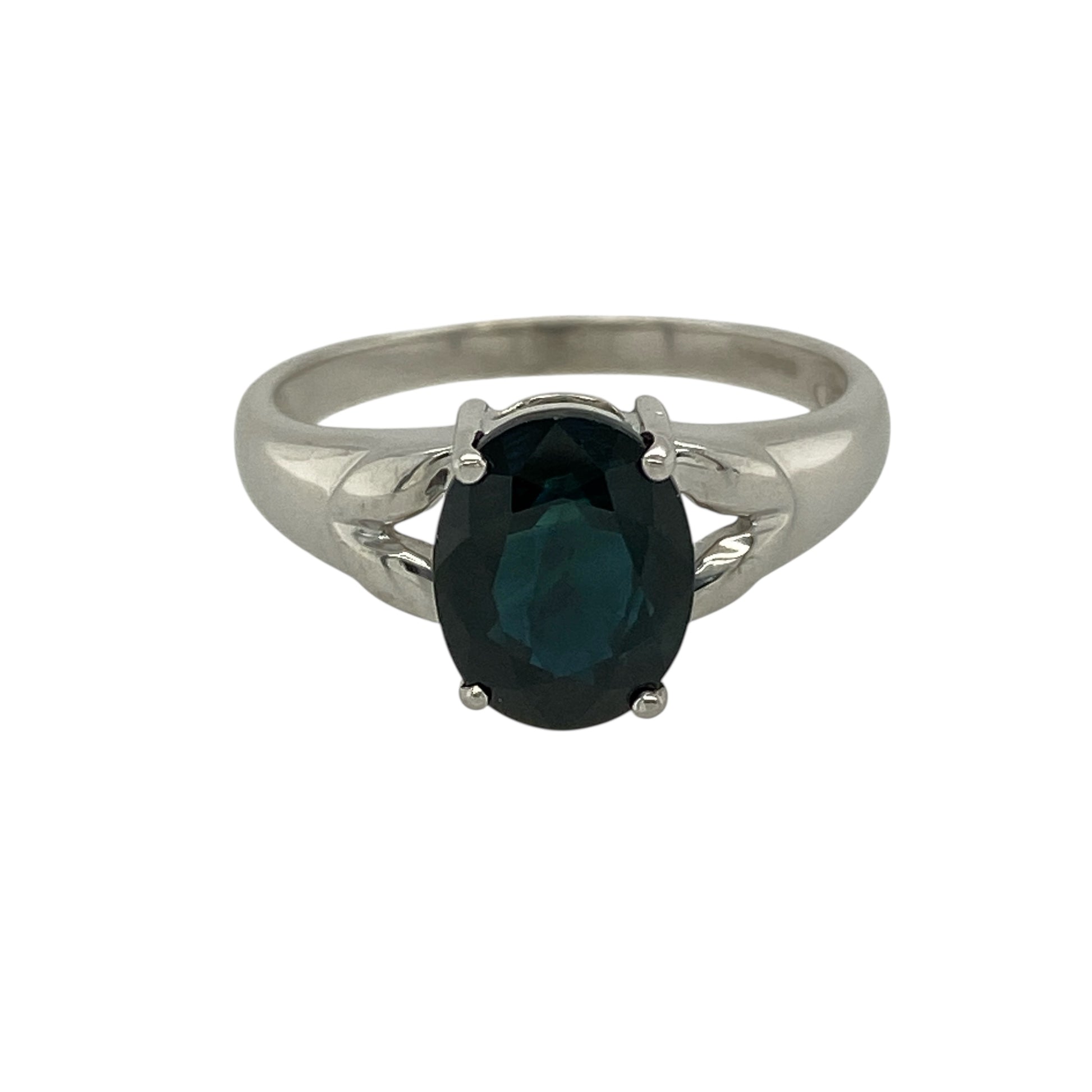 9ct White Gold & Sapphire Set Ring