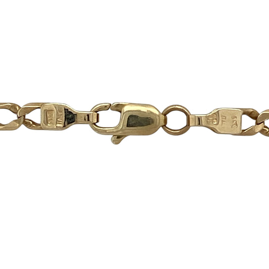 Bring classic style and everyday versatility to your jewellery collection with this pre-owned 9ct yellow gold curb chain.

Design: The chain features a traditional curb link design with a link width of approximately 3mm, offering a timeless and balanced look.
Material: Made from 9-carat yellow gold, the warm polished finish gives the chain a rich shine and enduring appeal.