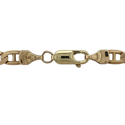 Bring classic strength and timeless style to your jewellery collection with this pre-owned 9ct yellow gold anchor chain.

Design: The chain features a traditional anchor link design with a link width of approximately 4.5mm, offering a bold yet refined appearance with excellent durability.
Material: Made from 9-carat yellow gold, the warm polished finish gives the chain a rich shine and enduring appeal.