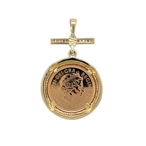 Preowned 9ct Yellow Gold & Diamond Set Half Sovereign Mount Pendant with a 22ct Gold Half Sovereign from 2003, Queen Elizabeth. The pendant is 9.10 grams in total and the half sovereign si 3.90 grams on its own