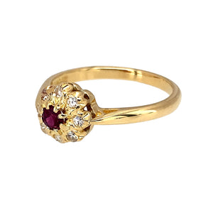 Preowned 18ct Yellow Gold Diamond & Ruby Set Flower Cluster Ring in size O with the weight 3.30 grams. The ruby stone is 3mm diameter