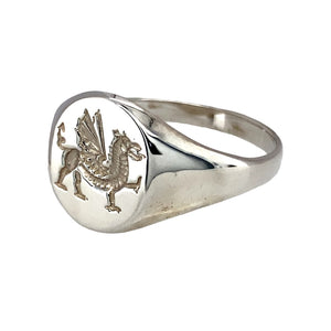 New 925 Silver Welsh Dragon Oval Signet Ring in size Y with the weight 5 grams. The front of the ring is 13mm high