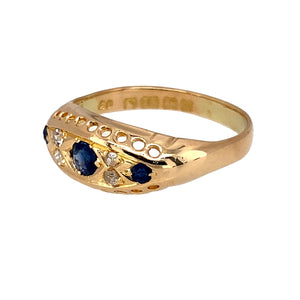 Preowned 18ct Yellow Gold Diamond & Sapphire Set Antique Ring in size J with the weight 2.40 grams. The center stone is 3mm diameter