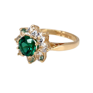 Preowned 9ct Yellow Gold Green Stone & Cubic Zirconia Flower Cluster Ring in size N with the weight 3.10 grams. The green stone is 6mm diameter