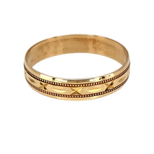 Load image into Gallery viewer, 9ct Gold Patterned 4mm Wedding Band Ring
