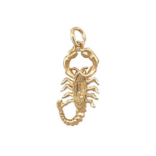 Load image into Gallery viewer, Preowned 9ct Yellow Gold Scorpio/Scorpion Charm with the weight 2 grams
