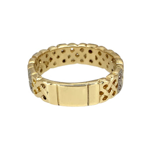 Preowned 9ct Yellow and White Gold & Diamond Set Celtic Knot Band Ring in size L with the weight 4.20 grams. The band is 5mm wide