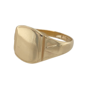 Add a classic and refined piece to your jewellery collection with this pre-owned 9ct yellow gold rectangle-style plain signet ring.

Design: A sleek and timeless signet ring featuring a rectangular-shaped front with subtle shoulder detailing for a sophisticated touch.
Material: Made from 9-carat yellow gold, offering a warm, polished finish that enhances its elegant simplicity.
Size & Weight: Weighing 3 grams, this ring is size R, with the front of the band measuring 12mm high