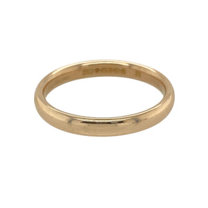 This pre-owned 9ct yellow gold 3mm court wedding band ring is a timeless and elegant choice.

Design: A classic court-shaped band with a smooth, rounded profile for a comfortable fit.
Material: Crafted from 9-carat yellow gold, offering a warm and polished finish.
Size & Weight: Size P, with a 3mm width and a weight of 2.90 grams, making it a sleek yet durable piece.

A perfect symbol of love and commitment, ideal for weddings, stacking, or everyday wear.