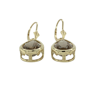 Add rich tones and refined elegance to your jewellery collection with these pre-owned 9ct yellow gold and smoky quartz teardrop earrings, featuring:

Design: A graceful drop style with faceted smoky quartz in a classic teardrop shape, offering warmth and understated glamour.
Material: 9-carat yellow gold, providing a polished and timeless setting that beautifully complements the deep tones of the gemstones.
