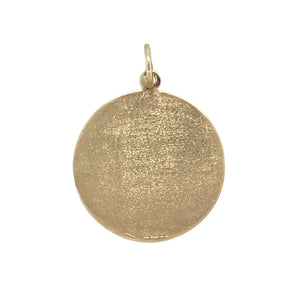 Carry a timeless symbol of protection with this pre-owned 9ct yellow gold round St Christopher pendant, featuring:

Design: A traditional round pendant depicting St Christopher, the patron saint of travellers—representing safe journeys and spiritual guidance.
Material: 9-carat yellow gold, offering a warm, polished finish that enhances the intricate design and enduring significance.
Style: Classic and symbolic—ideal for everyday wear or as a meaningful gift for someone embarking on a new journey.
