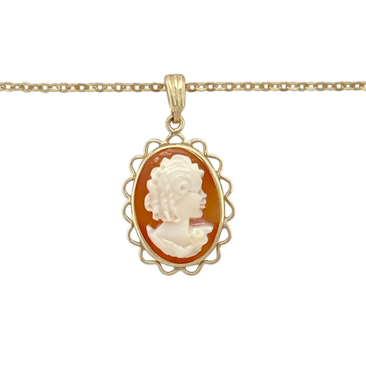 Add timeless vintage charm to your collection with this pre-owned 9ct yellow gold cameo pendant necklace, featuring:

Design: A beautifully carved traditional cameo set in a polished yellow gold frame, offering a classic and feminine silhouette with a nod to antique style.
Material: 9-carat yellow gold, providing a rich and refined setting that enhances the cameo’s delicate detail.
Gemstone Detail: Features a 16mm by 11mm oval cameo