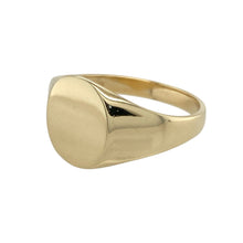 Load image into Gallery viewer, Bring timeless style to your collection with this pre-owned 9ct yellow gold plain oval signet ring, offering a classic design ideal for everyday wear or personalised engraving.

Design: The ring features a smooth, plain oval face, offering a clean and traditional look that&#39;s perfect for initials, crests, or meaningful engraving.
Material: Made from 9-carat yellow gold, the polished finish enhances the rich tone and gives the ring a warm, elegant glow.

