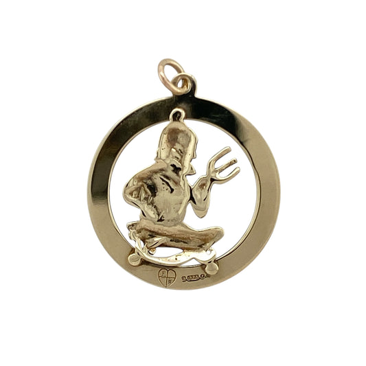 Channel myth, power, and timeless design with this pre-owned 9ct yellow gold Poseidon round pendant—a bold piece inspired by ancient legend.

Design: This round pendant features a detailed depiction of Poseidon, the Greek god of the sea, framed within a polished circular border that enhances its classical aesthetic.
Material: Made from 9-carat yellow gold, the rich finish adds depth and warmth to the intricate design, giving it a regal, timeless look.

