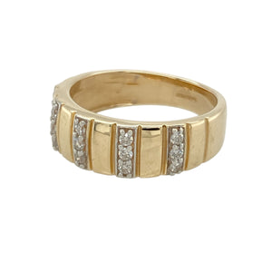 Add bold brilliance and refined design to your jewellery collection with this pre-owned 9ct yellow gold diamond set band ring—modern styling with timeless sparkle.

Design: The front of the 6mm wide band features elegant downward stripes, each set with small brilliant-cut diamonds for a striking, textured look.
Material: Made from 9-carat yellow gold, the polished finish provides a warm, classic contrast to the shimmer of the diamonds.
