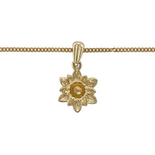 Load image into Gallery viewer, Add floral elegance and a touch of heritage to your collection with this pre-owned 9ct yellow gold daffodil pendant necklace—graceful, symbolic, and full of timeless charm.

Design: The pendant features a beautifully detailed daffodil design, measuring 2.2cm long including the bail, capturing the delicate form of the national flower of Wales.
Material: Made from 9-carat yellow gold, the polished finish enhances the fine detailing and adds a warm, radiant glow.


