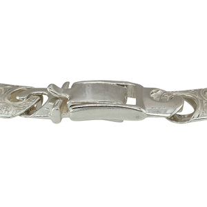 Bring bold tradition and intricate artistry to your jewellery collection with this new 925 silver 8" Celtic-style patterned Bali link bracelet—a striking piece rich in texture and heritage-inspired detail.

Design: Featuring 12mm wide Bali-style links with detailed Celtic-inspired patterning, this bracelet blends cultural symbolism with bold, decorative design.
