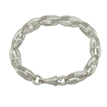 Load image into Gallery viewer, New 925 Silver 7.5&quot; Patterned Tulip Link Bracelet
