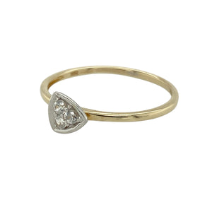 Add a touch of modern sparkle to your collection with this pre-owned 9ct yellow gold and cubic zirconia set triangle ring—a sleek design with geometric charm and elegant contrast.

Design: The 6mm high front features a yellow gold triangle, set with three cubic zirconia stones in a white gold setting for added brilliance and definition.
Material: Made from 9-carat yellow gold with white gold detailing, the polished finish enhances both the warm and cool tones of the ring.
