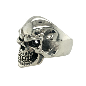 Bring bold edge and fearless style to your collection with this new 925 silver skull ring, offering a striking design and powerful presence—perfect for those who love standout statement pieces.

Design: The ring features a dramatic skull front measuring 25mm high, designed with an open section that adds a raw, edgy character to the piece. The detailed sculpting and hollow element create depth and a rebellious, eye-catching look.
