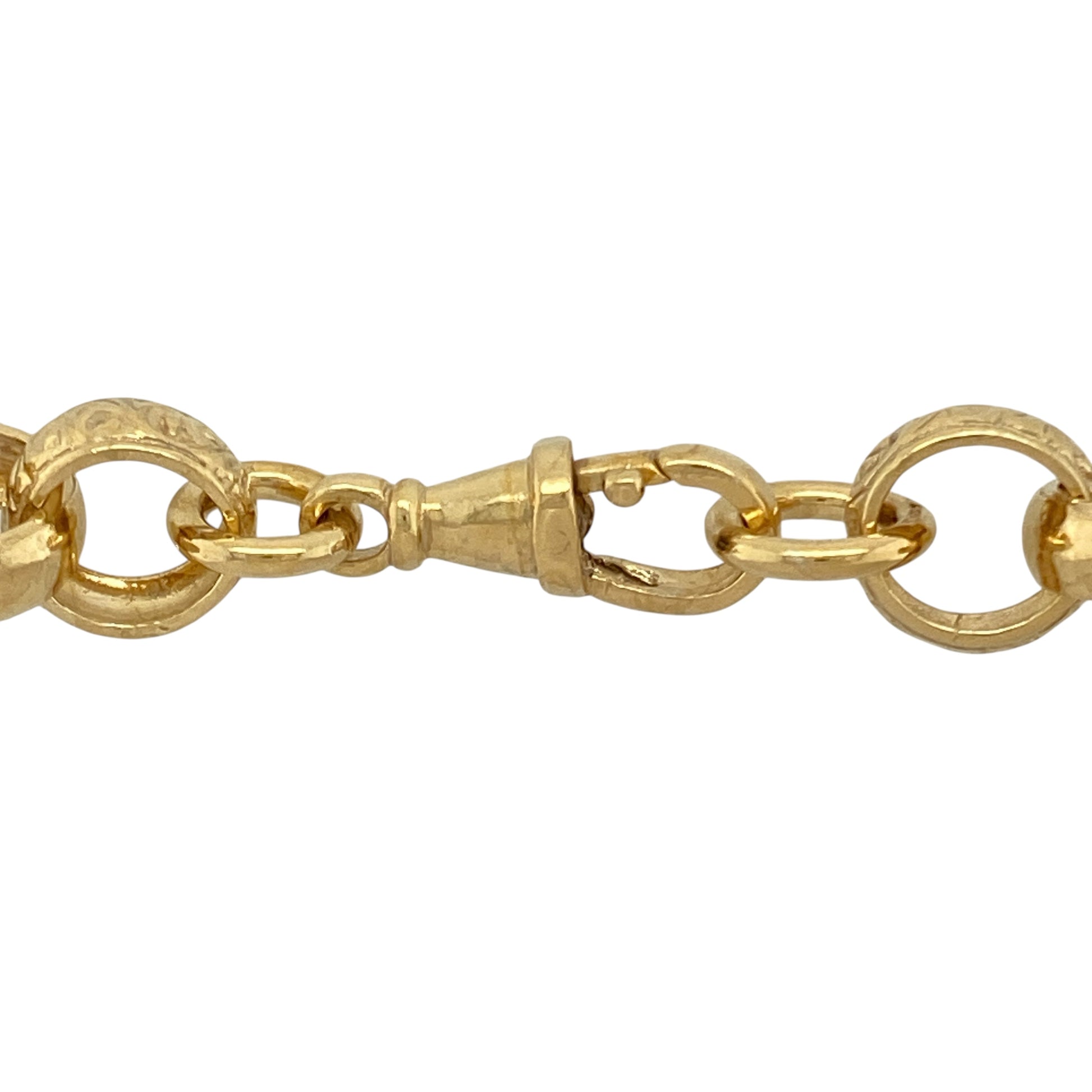 Bring bold luxury and striking detail to your collection with this new 925 silver heavily 9ct gold plated 24" patterned belcher chain, offering a powerful design and commanding presence—perfect for making an unforgettable statement.

Design: The chain features a 24" belcher style with wide 11mm links, alternating between plain and patterned links for a dynamic, eye-catching look. The mix of textures adds depth and unique visual interest, making it a true standout piece.
