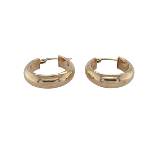 Bring timeless simplicity and elegant shine to your collection with these pre-owned 9ct yellow gold plain oval creole earrings, offering a refined blend of classic design and versatile style—perfect for any occasion.

Design: Each earring features a smooth, polished plain oval creole shape, creating a sleek and sophisticated look that complements any outfit effortlessly.
Material: Made from 9-carat yellow gold, the polished finish enhances the warm, rich tone and provides a luxurious, classic appeal.
