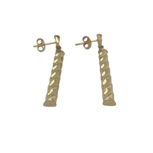 Bring sleek movement and modern elegance to your collection with these pre-owned 9ct yellow gold twisted bar drop earrings, offering graceful lines and timeless shine — perfect for adding a refined touch to any look.

Design: These stylish drop earrings feature slim twisted bars that create a fluid, elongated silhouette, adding a sense of movement and contemporary flair.
Material: Made from 9-carat yellow gold, the polished finish enhances their warm golden tone, delivering a radiant and sophisticated glow.