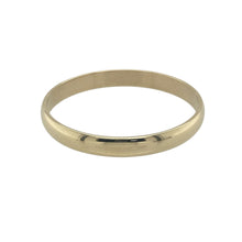 Load image into Gallery viewer, Bring classic warmth and timeless simplicity to your collection with this pre-owned 9ct yellow gold wedding band ring, offering traditional elegance and a refined profile — perfect for marking life’s most meaningful moments.

Design: This elegant 3mm band features a clean, balanced silhouette that works beautifully as a wedding ring, stacking piece, or understated everyday accessory.

