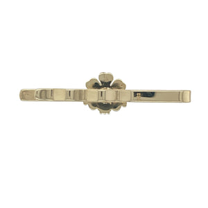 Bring heritage style and refined detail to your collection with this pre-owned 9ct yellow gold Welsh Three Feathers tie slide—a distinguished accessory with timeless symbolism and polished elegance.

Design: The tie slide features the iconic Welsh Three Feathers emblem at its centre, representing loyalty and courage, set against a sleek gold bar for a classic and meaningful finish.
