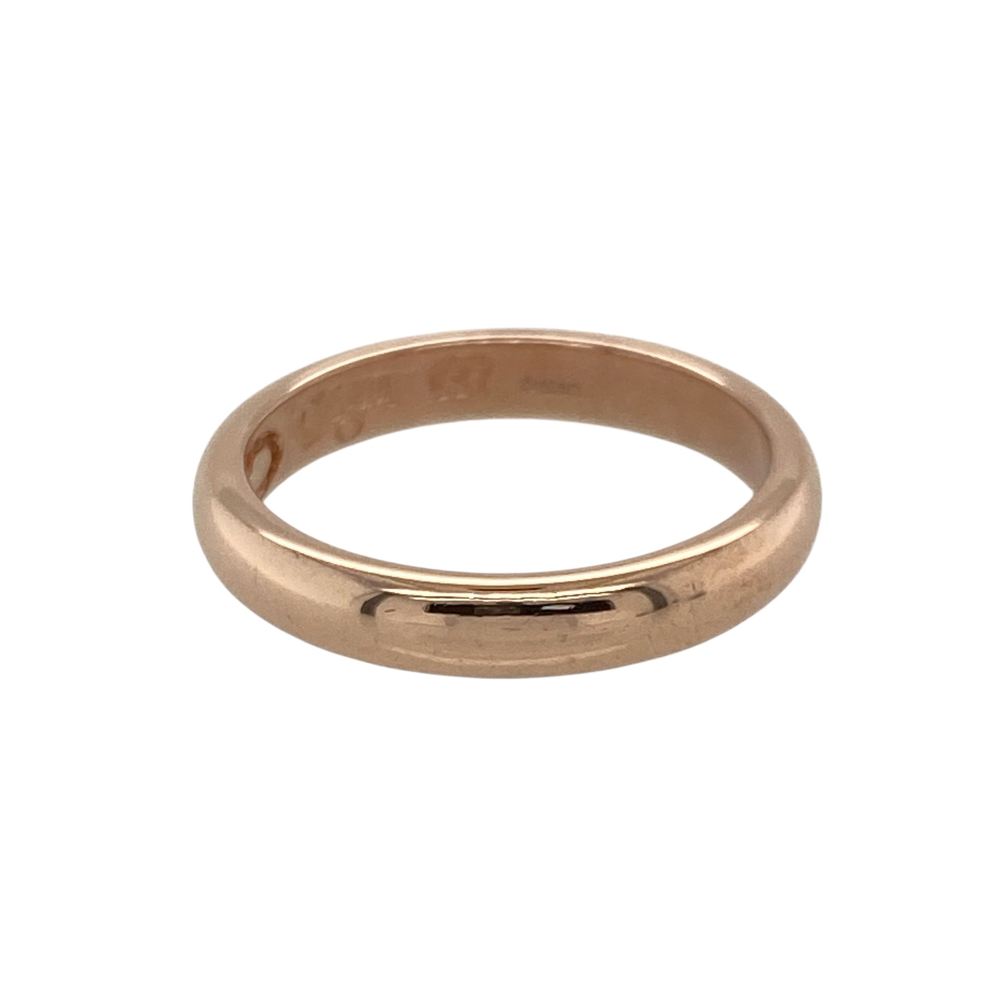 Celebrate love and tradition with this pre-owned 9ct rose gold Clogau Cariad wedding band—elegant, meaningful, and crafted with timeless sentiment.

Design: This classic 3mm band features a smooth, polished finish and the word Cariad (Welsh for “beloved”) subtly engraved inside as a symbol of enduring affection.
Material: Made from 9-carat rose gold, the band includes rare Welsh gold—renowned for its heritage and connection to love, royalty, and tradition.
