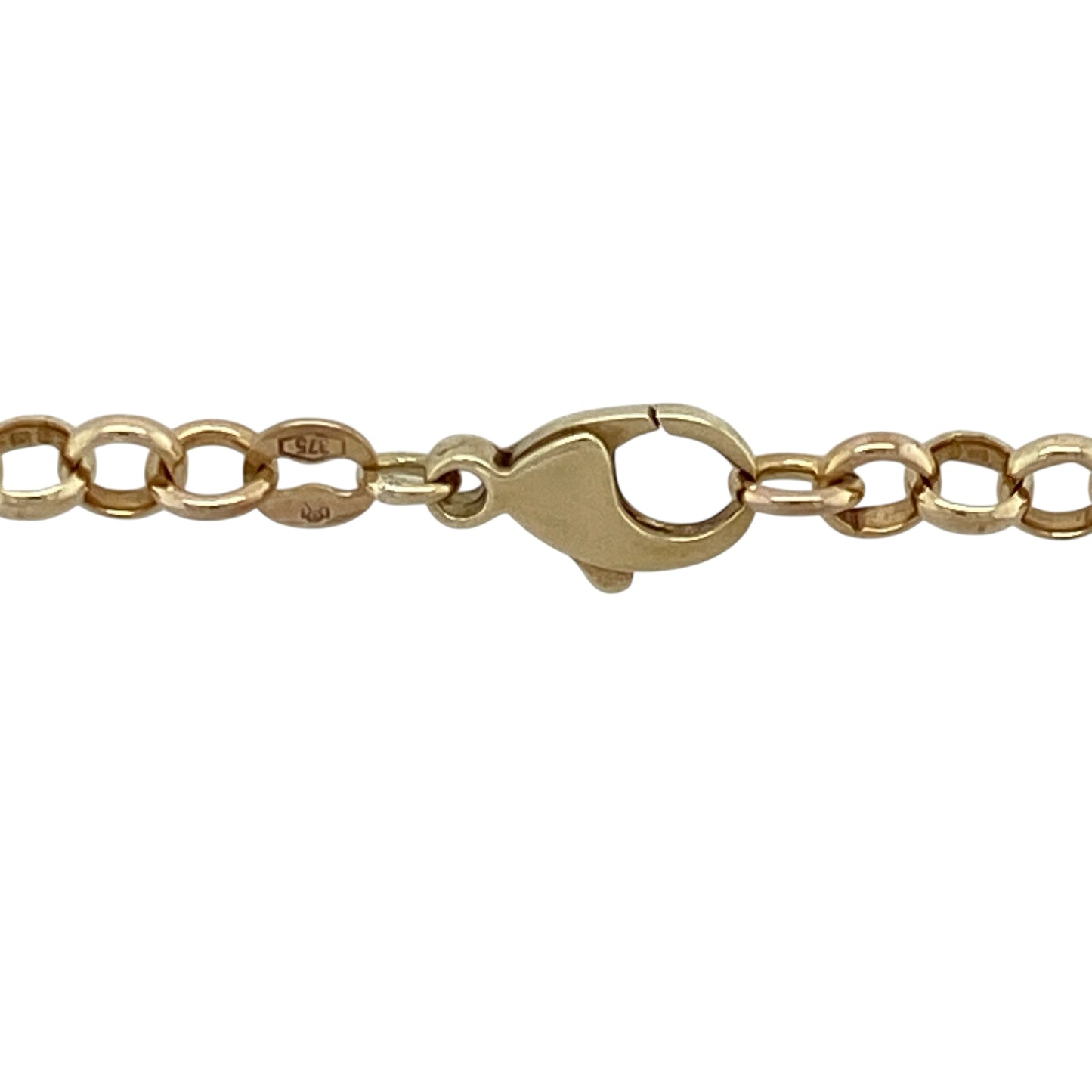 Bring classic elegance and golden style to your collection with this pre-owned 9ct yellow gold round link Belcher chain—a timeless design with strong presence and versatile appeal.

Design: The 20" chain features traditional round Belcher links, each measuring 4mm in width, creating a balanced and enduring look.
Material: Made from 9-carat yellow gold, the polished finish enhances the rounded links and adds lasting shine.
