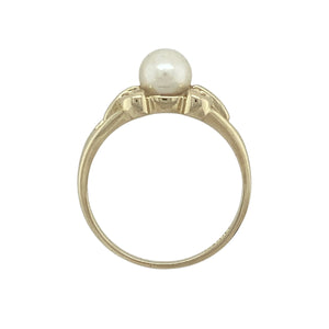 9ct Gold & Pearl Set Ring
