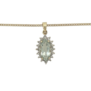 Bring vibrant colour and refined sparkle to your collection with this pre-owned 9ct yellow gold diamond and blue topaz bracelet—a timeless design with elegant character.

Design: The bracelet features a row of oval blue topaz stones, each measuring 5mm by 4mm, interspersed with diamond accents for added brilliance.
Material: Made from 9-carat yellow gold, the polished finish enhances the vivid blue tones of the topaz and the sparkle of the diamonds.
