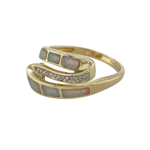 Bring luminous colour and refined sparkle to your collection with this pre-owned 9ct yellow gold diamond and opalique twist band ring, offering bold design and timeless elegance—perfect for both everyday wear and statement occasions.

Design: The ring features an 11mm high front with an opalique centre, accented by sparkling diamonds in a flowing twist design for added brilliance and movement.
