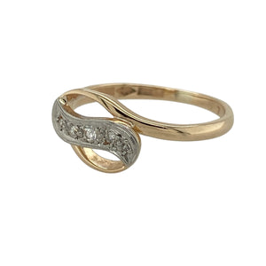 Bring vintage charm and elegant sparkle to your collection with this pre-owned 9ct yellow gold and platinum diamond swirl ring, designed in a classic Art Deco style for timeless sophistication—perfect for special occasions or refined everyday wear.

Design: The ring features an 8mm high swirl design set with diamonds, creating movement and sparkle in a distinctive Art Deco-inspired pattern.
