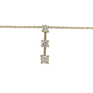 Bring modern elegance to your collection with this pre-owned 14ct yellow gold diamond bar pendant necklace, combining sleek design with timeless sparkle—perfect for both everyday wear and special occasions.

Design: The pendant features three sparkling diamonds set in a vertical bar style, offering clean lines and contemporary sophistication.
Material: Made from 14-carat yellow gold, the polished finish provides a warm and luxurious backdrop that enhances the brilliance of the diamonds.
