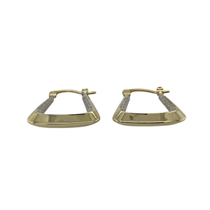 Bring playful charm and two-tone detail to your collection with these pre-owned 9ct yellow and white gold creole earrings, styled in a unique handbag-inspired design.

Design: Each earring features a handbag-shaped creole with patterned detailing, combining style and character in a fun yet elegant form.
Material: Made from 9-carat yellow and white gold, the polished finish enhances the contrast between the two tones.