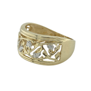 Bring bold design and elegant contrast to your collection with this pre-owned 9ct yellow and white gold band ring, styled with an open patterned front for a distinctive look.

Design: The wide 10mm front showcases an intricate open pattern, blending yellow and white gold for a striking two-tone effect.
Material: Made from 9-carat yellow and white gold, the polished finish enhances the warmth of the yellow gold and the sleek brightness of the white gold.