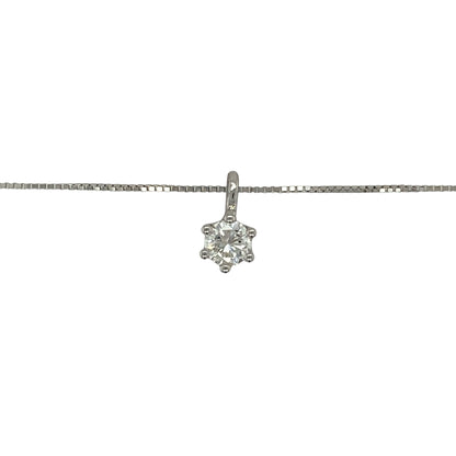 Bring timeless elegance and refined sparkle to your collection with this pre-owned 18ct white gold necklace, featuring a diamond solitaire pendant on a classic box chain.

Design: The pendant measures 0.9cm including the bail and holds a single brilliant-cut diamond of approximately 0.25ct, with an estimated clarity of Si1 and colour I–J.
Material: Made from 18-carat white gold, the polished finish enhances the cool tone and provides a luxurious setting for the diamond.