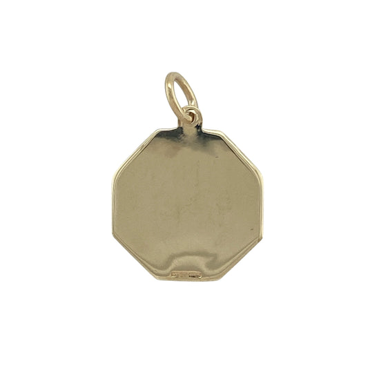 Bring faith, protection, and timeless style to your collection with this pre-owned 9ct yellow gold octagon St Christopher pendant—a meaningful piece with classic detail.

Design: The pendant features an octagon-shaped design depicting St Christopher, the patron saint of travellers, offering both symbolic meaning and traditional style.
Material: Made from 9-carat yellow gold, the polished surface enhances the intricate detail and warm golden tone.