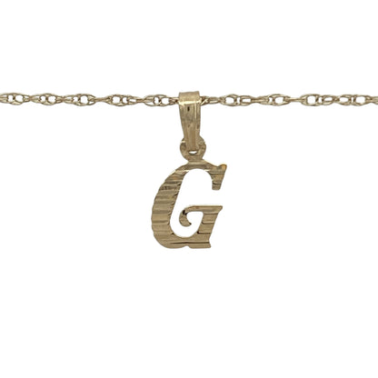 Bring personal charm and timeless style to your collection with this pre-owned 9ct yellow gold patterned initial ‘G’ pendant, paired with an 18-inch Prince of Wales chain for a classic finish.

Design: The pendant measures 1.7cm long including the bail and features the letter ‘G’ with a patterned finish, adding texture and individuality.
Material: Made from 9-carat yellow gold, the polished surface enhances the intricate patterning and warm golden tone.