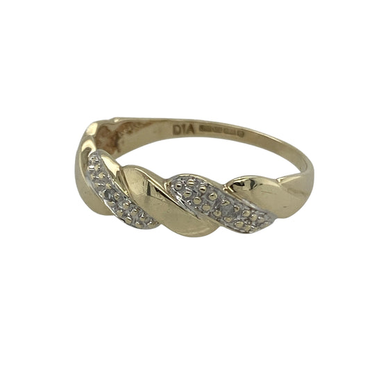 Bring distinctive style and subtle sparkle to your collection with this pre-owned 9ct yellow and white gold diamond twist band ring, blending two-tone design with elegant detail.

Design: The ring features a 5mm wide front with an elegant twist design, accented by sparkling diamonds for a refined and eye-catching finish.
Material: Made from 9-carat yellow and white gold, the polished surfaces create a beautiful contrast that highlights the brilliance of the diamonds. 