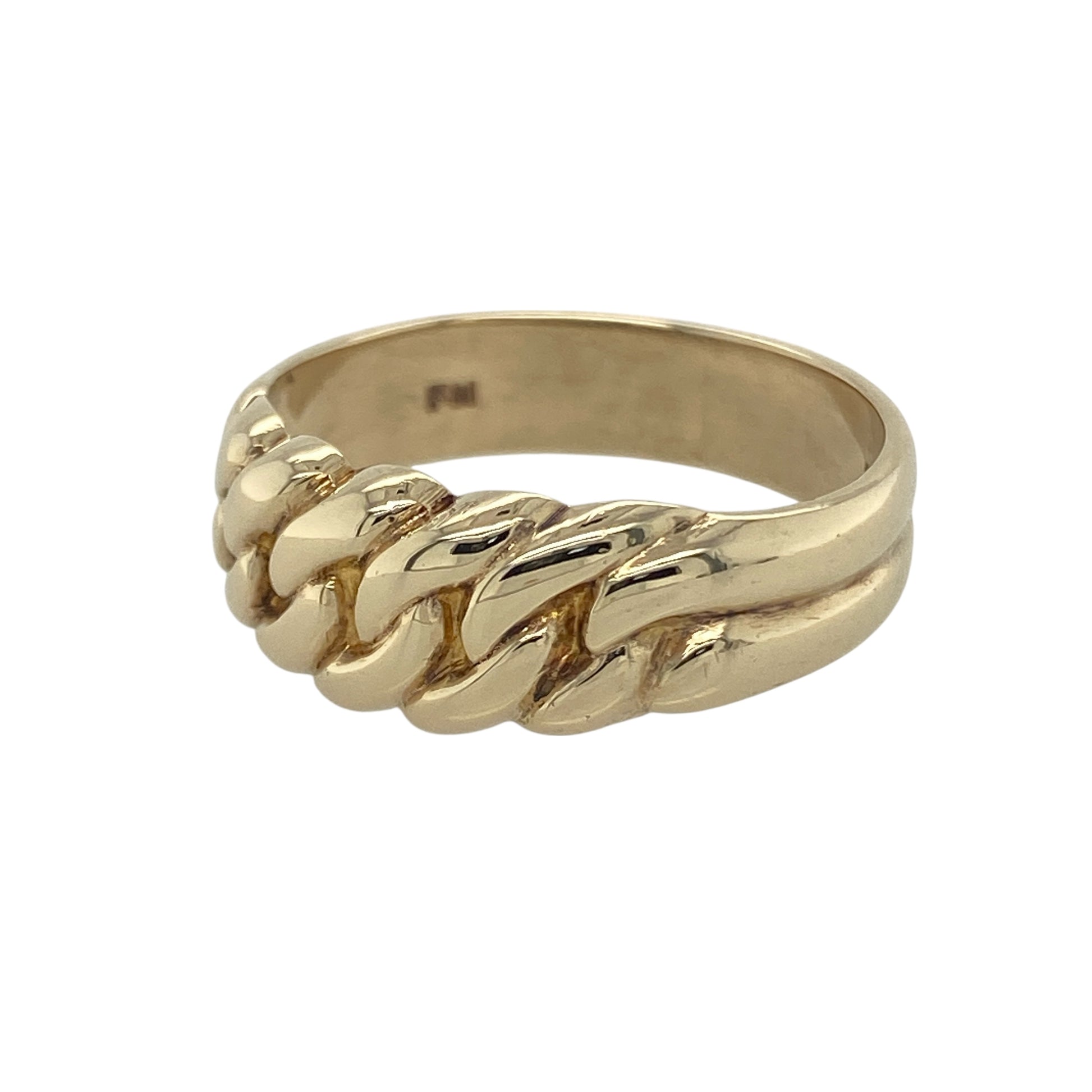 Bring bold style and modern edge to your collection with this pre-owned 9ct yellow gold curb link style ring, a distinctive design inspired by classic chain links.

Design: The ring features an 8mm wide front styled in a curb link pattern, creating a strong and fashionable look.
Material: Made from 9-carat yellow gold, the polished finish enhances the bold link design and adds warmth to the piece.