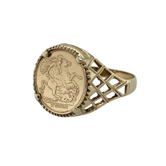Bring heritage, strength, and timeless style to your collection with this pre-owned 9ct yellow gold St George and the Dragon signet ring—a bold and symbolic piece celebrating courage and craftsmanship.

Design: The ring features a detailed engraving of St George slaying the dragon on the oval front, symbolising bravery and triumph over adversity. The shoulders have an elegant open basket design, adding lightness and intricate detail to the traditional signet style.