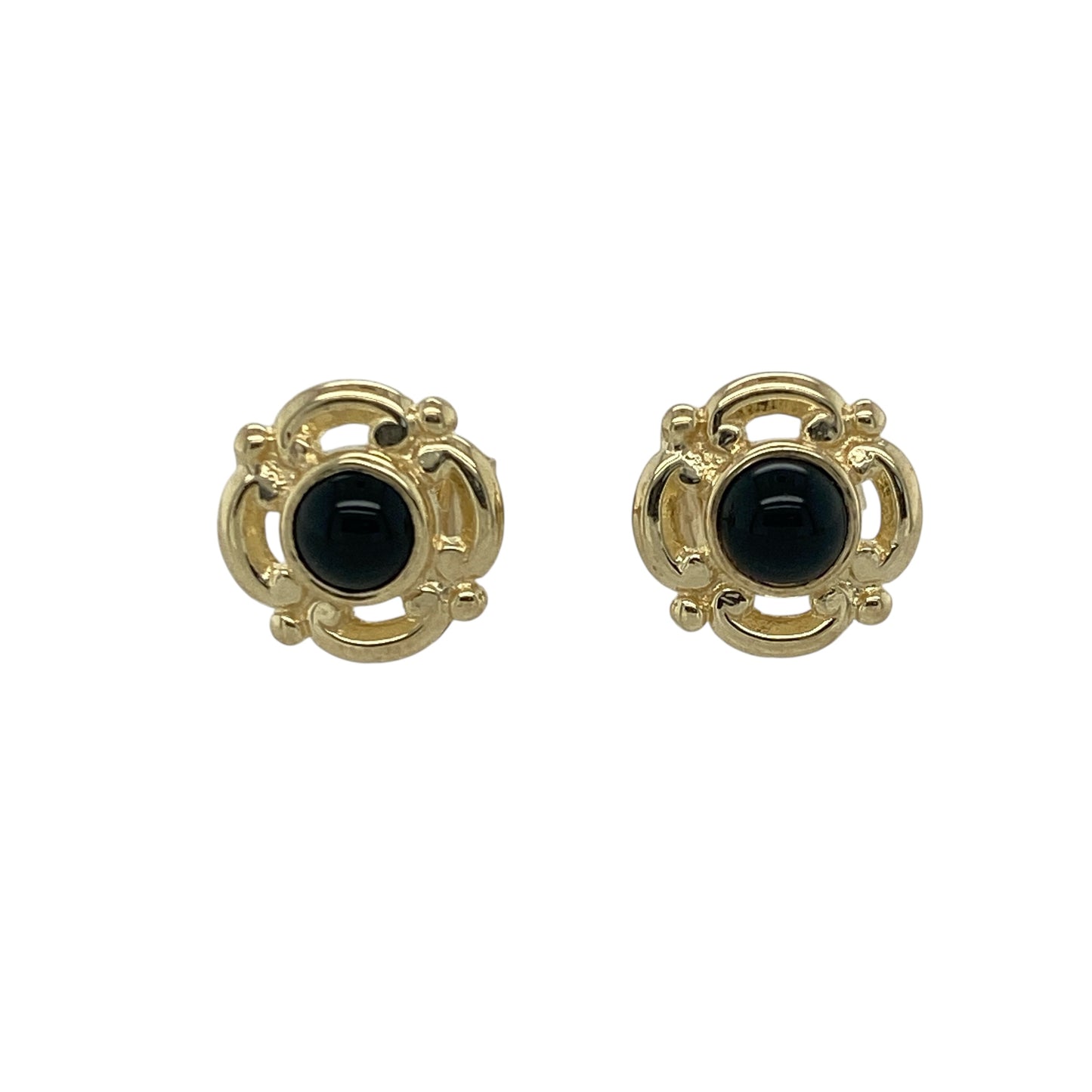 Add sleek sophistication and classic contrast to your collection with these pre-owned 9ct yellow gold and onyx set fancy stud earrings — a stylish design that blends timeless elegance with modern appeal.

Design: Each earring features a 4mm round onyx stone, showcasing a deep black hue that stands out beautifully against the gold in a refined and decorative setting.
Material: Made from 9-carat yellow gold, the warm tone enhances the bold colour of the onyx and adds a luxurious, polished finish.